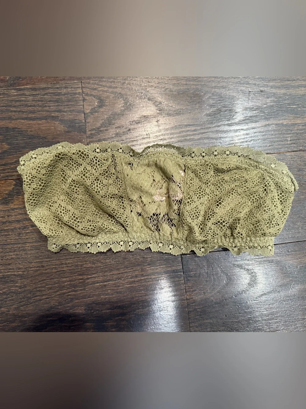 Victoria secret Olive Green Lace Bandeau Bralette Size small NEW tags removed